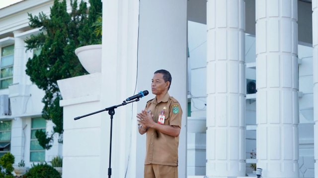 Staf Ahli Bidang Pembangunan, Rapiuddin Tahir