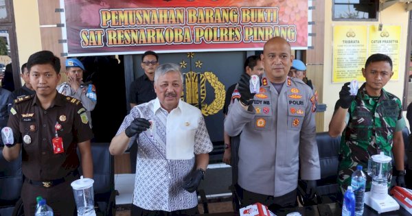 Bupati Irwan Hamid Hadiri Pemusnahan Barang Bukti Perkara Narkotika di Polres Pinrang, Apresiasi Aparat Kepolisian