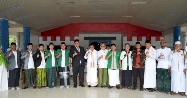 Ratusan Santri di Maros Ikuti Apel Peringatan Hari Santri, Bupati Chaidir Syam Titip Pesan Ini
