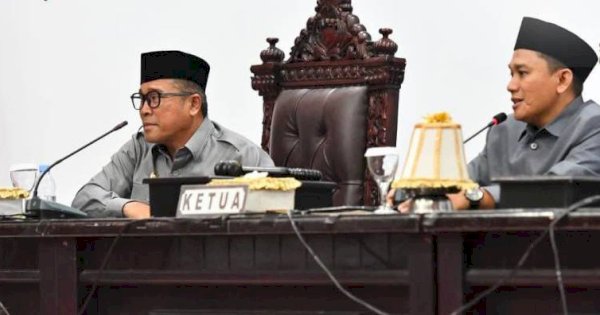 Ketua DPRD Lutra Husain Pimpin Rapat Paripurna Penandatanganan Nota KUA dan PPAS Perubahan 2025