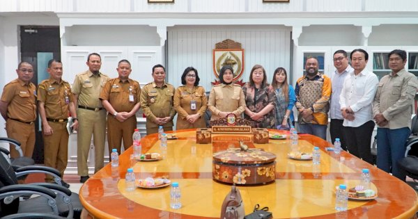 Fathur Rahim Dampingi Wawali Makassar Aliyah Mustika Terima Audiensi PMTKIT