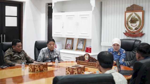 Kepala Kesbangpol Kota Makassar, Fathur Rahim.