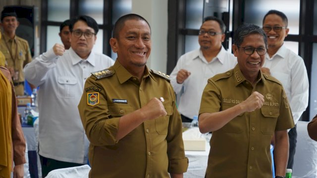 Bupati Irwan Tandatangani Komitmen Aksi Pencegahan Korupsi 2025