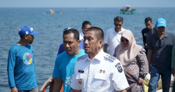 Bupati Irwan Apresiasi Peran Pemuda dalam Aksi Bersih Danau Matano