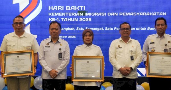 Pemkot Makassar Terima Penghargaan Kemenimipas, Tegaskan Komitmen Makassar dalam Pembinaan Warga Binaan