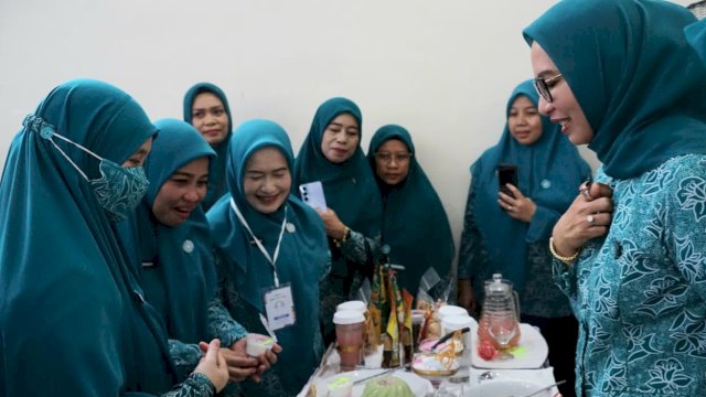 B2SA Fest 2025, Ketua TP PKK Lutim Dorong Kader Kembangkan Menu Sehat dan Inovatif