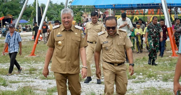Bupati Irwan Hadiri Pesta Panen Padangloang, Dorong Produktivitas Pertanian Pinrang
