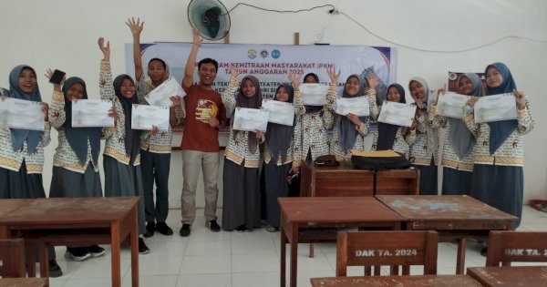 Program Pengabdian Masyarakat UNM Berhasil Tingkatkan Kepercayaan Diri Siswa Takalar