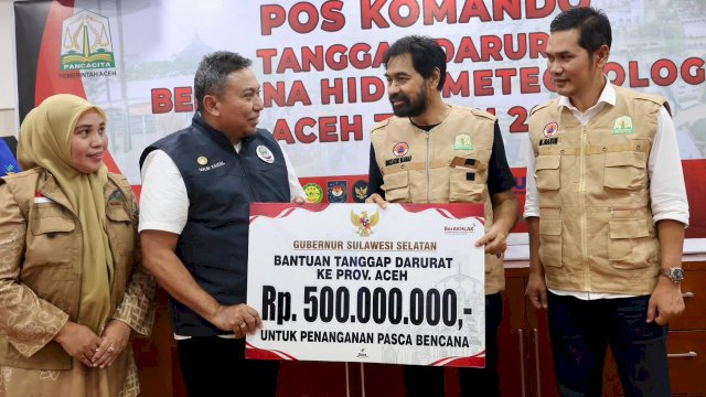 Pemprov Sulsel Hadiri Rapat Evaluasi Penanggulangan Bencana Aceh dan Serahkan Bantuan Senilai Rp500 Juta