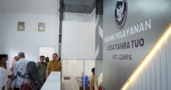 Bupati Irwan Resmikan Kantor Desa Tanra Tuo, Wujud Peningkatan Layanan Publik di Tingkat Desa