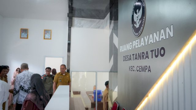Bupati Irwan Resmikan Kantor Desa Tanra Tuo, Wujud Peningkatan Layanan Publik di Tingkat Desa