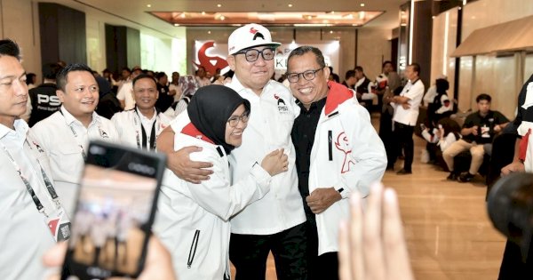 Rakernas PSI Makassar Ditutup Penjaketan 7 Tokoh, Rusdi Masse Jadi Magnet Gelombang Kader Baru