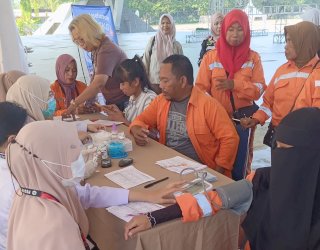 Merawat Mereka yang Merawat Kota, UPT Karebosi Dispora dan Dinkes Makassar Hadirkan Pemeriksaan Kesehatan bagi Satgas Kebersihan