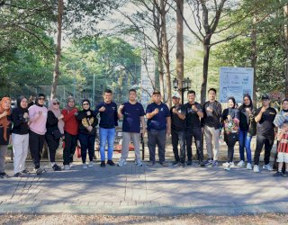 Dispora Makassar Gelar World Clean Up Day 2026 di Taman Pakui